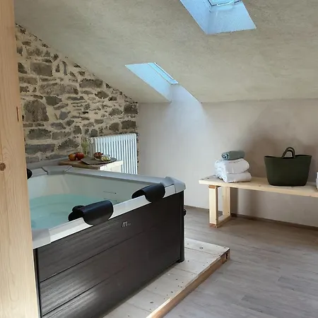 Borgo Poli 3*